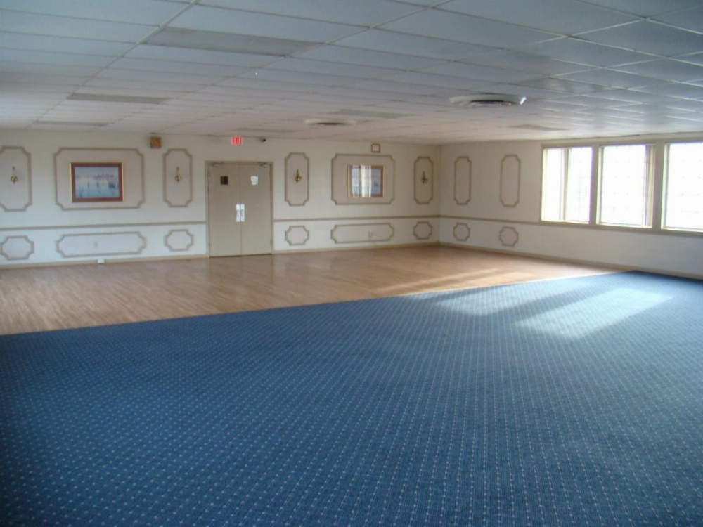 One-Bedroom Double Suite - Pet-Friendly/Non-Smoking